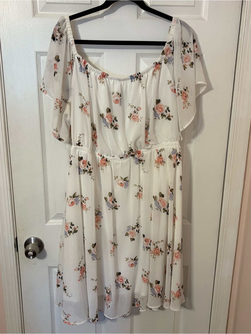 Torrid White Knee Length Dress with Peach Floral Rose Print